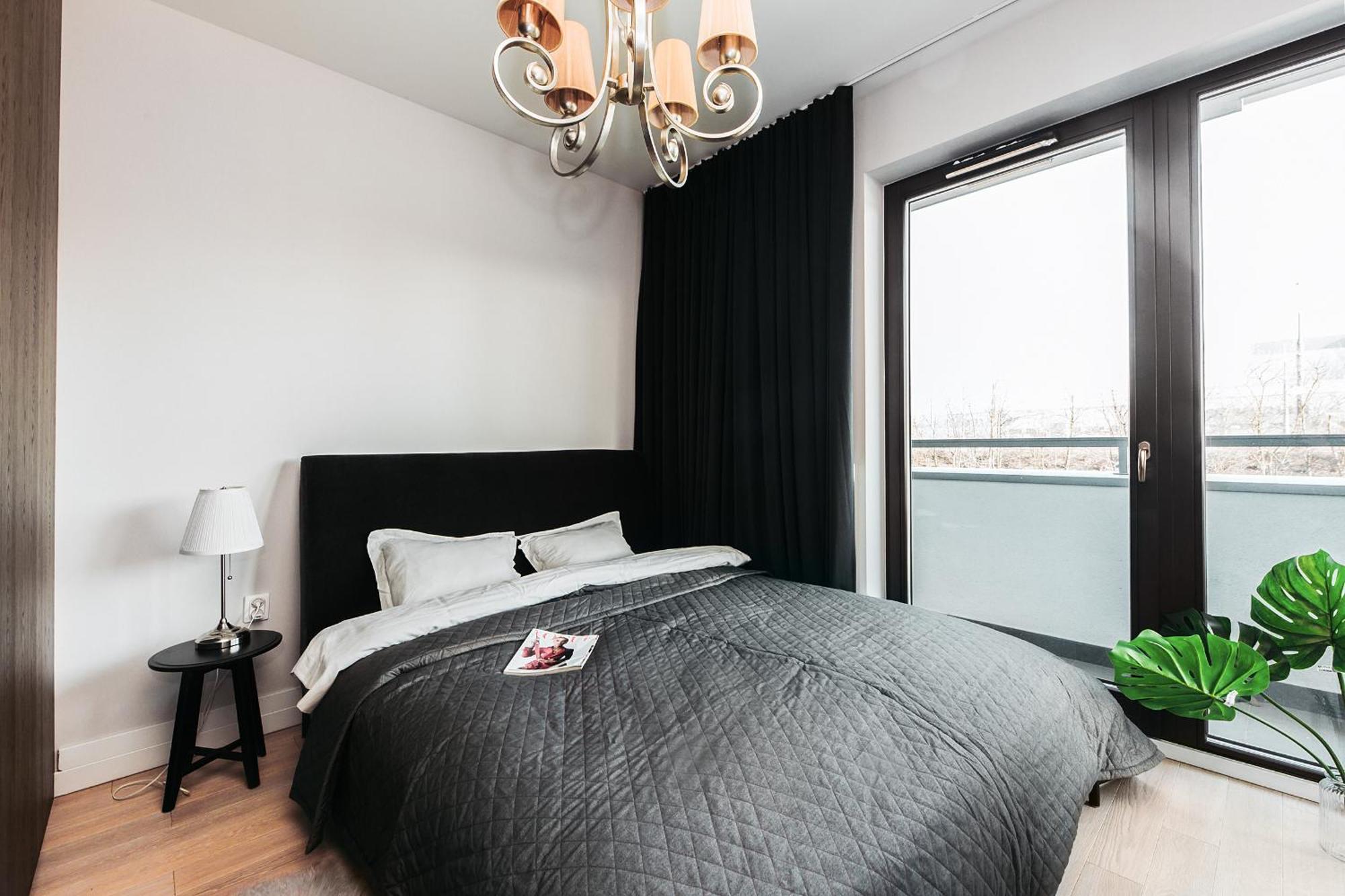 Apartment High Standard Close To The Center/free Parking. *